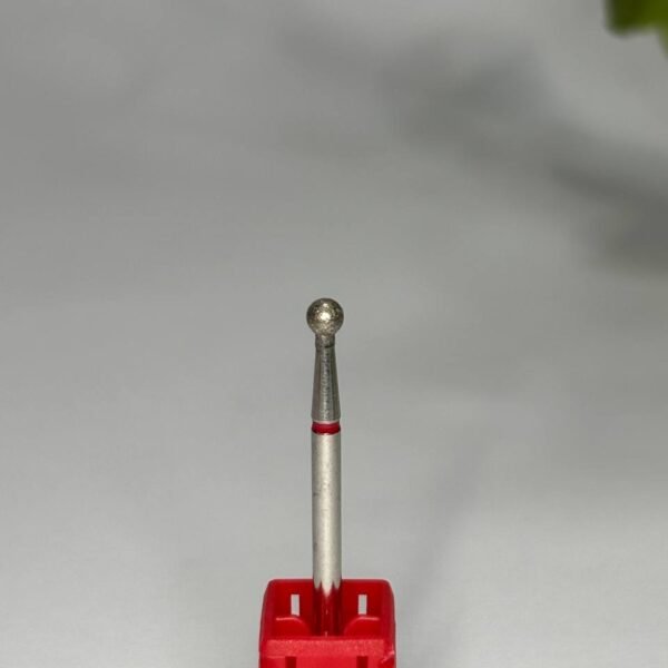 Bit pentru cuticule bilă roșie